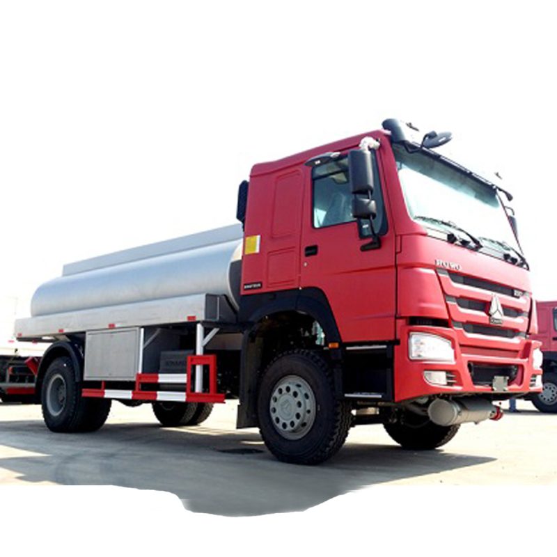 Howo 4x2 Oil Tank Truck-1