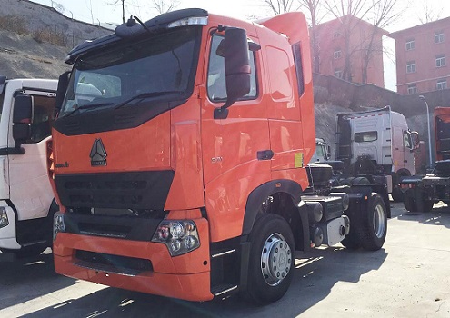 sinotruk howoA7 6X4 Tractor Truck-3